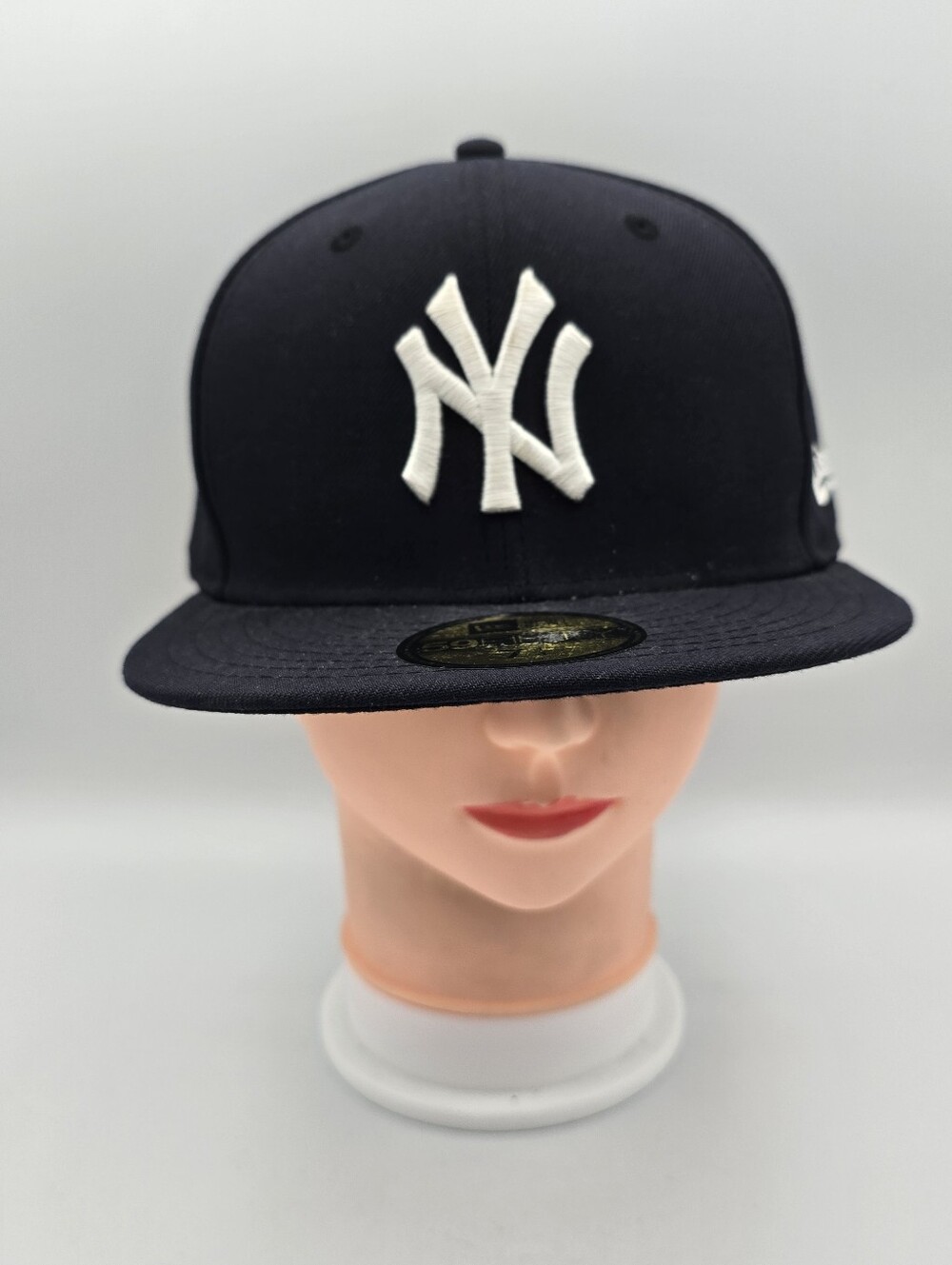 New Era 59Fifty New York Yankees Navy Blue Fitted Hat Size 7 1/4